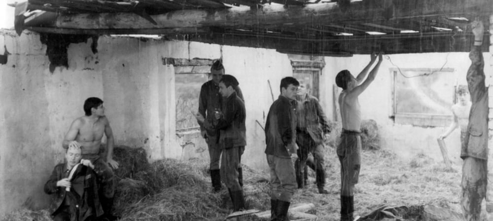 Filmstill: Am Fluss - Momente der Freiheit sind rar