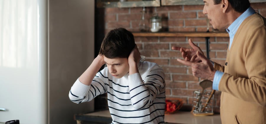 Auch wenn der Moment schwer ist: Ein Coming-out aus Trotz oder in einem hitzigen Streit macht es oft schwerer - für beide Seiten.