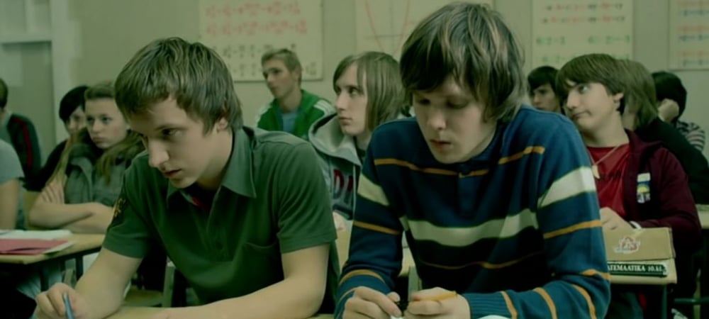 Filmstill: Kaspar und Joosep - Solidarität als Akt der Verzweiflung.
