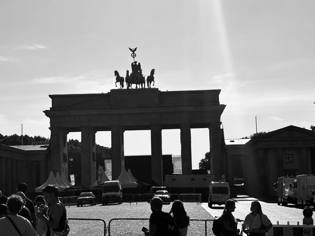 Nach einem Anschlag: Wie du damit umgehen kannst - Coverbild