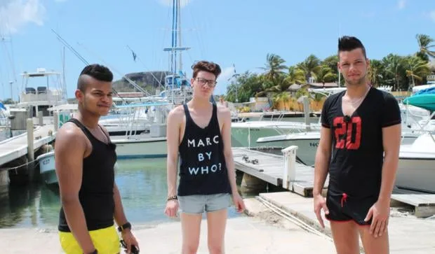 Next, Please! - Als RTL II queeres Dating auf die Karibik schickte - Coverbild
