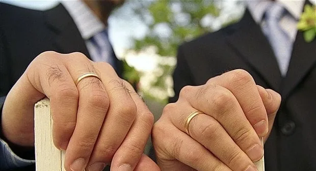 Eingetragene Partnerschaft in Österreich - Wann sie 2026 noch Sinn macht - Coverbild